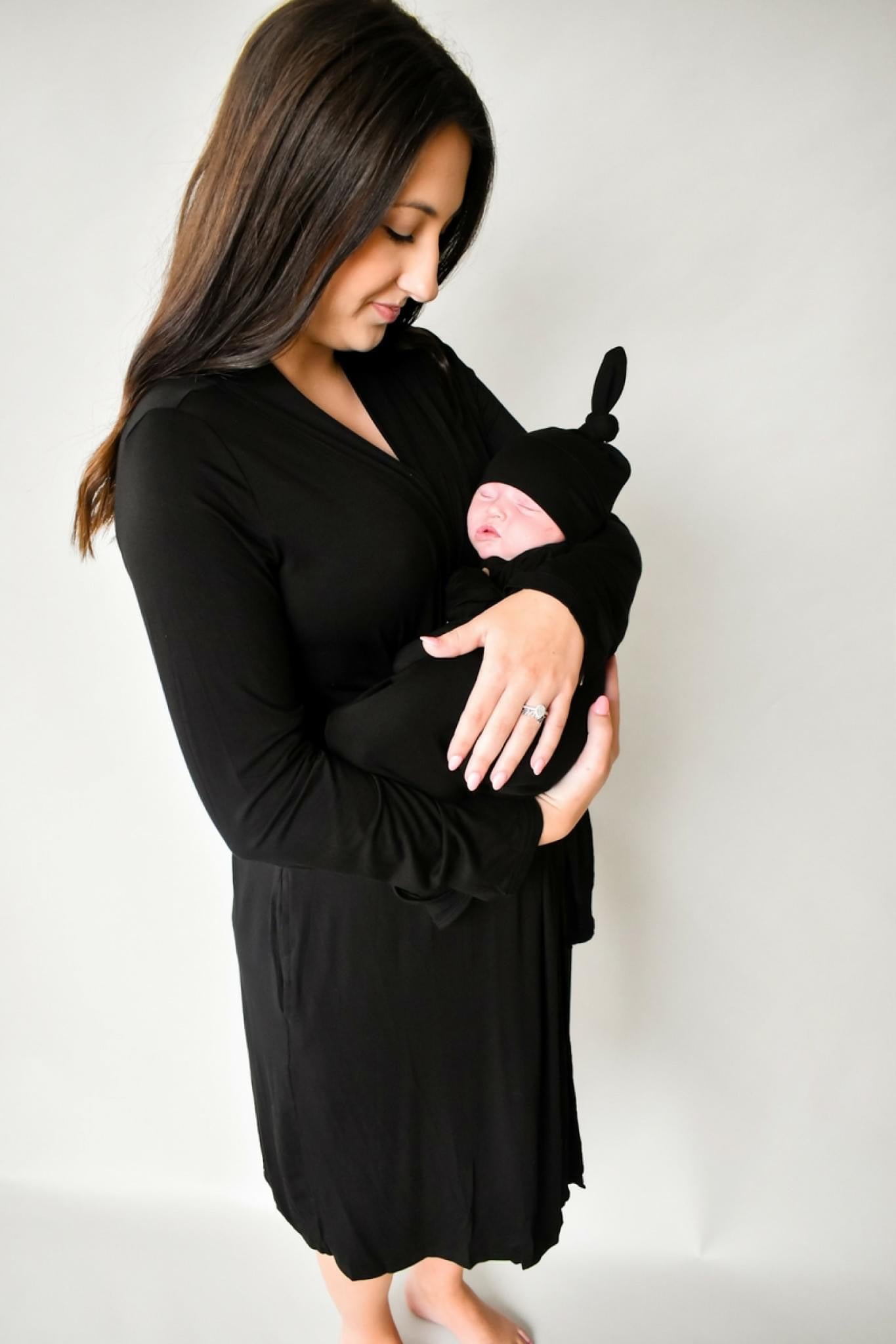 Knotted Gown w/Hat-Black