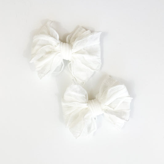 Off White Ruffle Clip Set