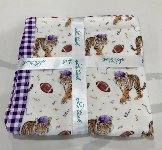 Kickoff Louisiana Swaddle